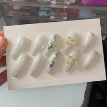 Load image into Gallery viewer, Shinny
